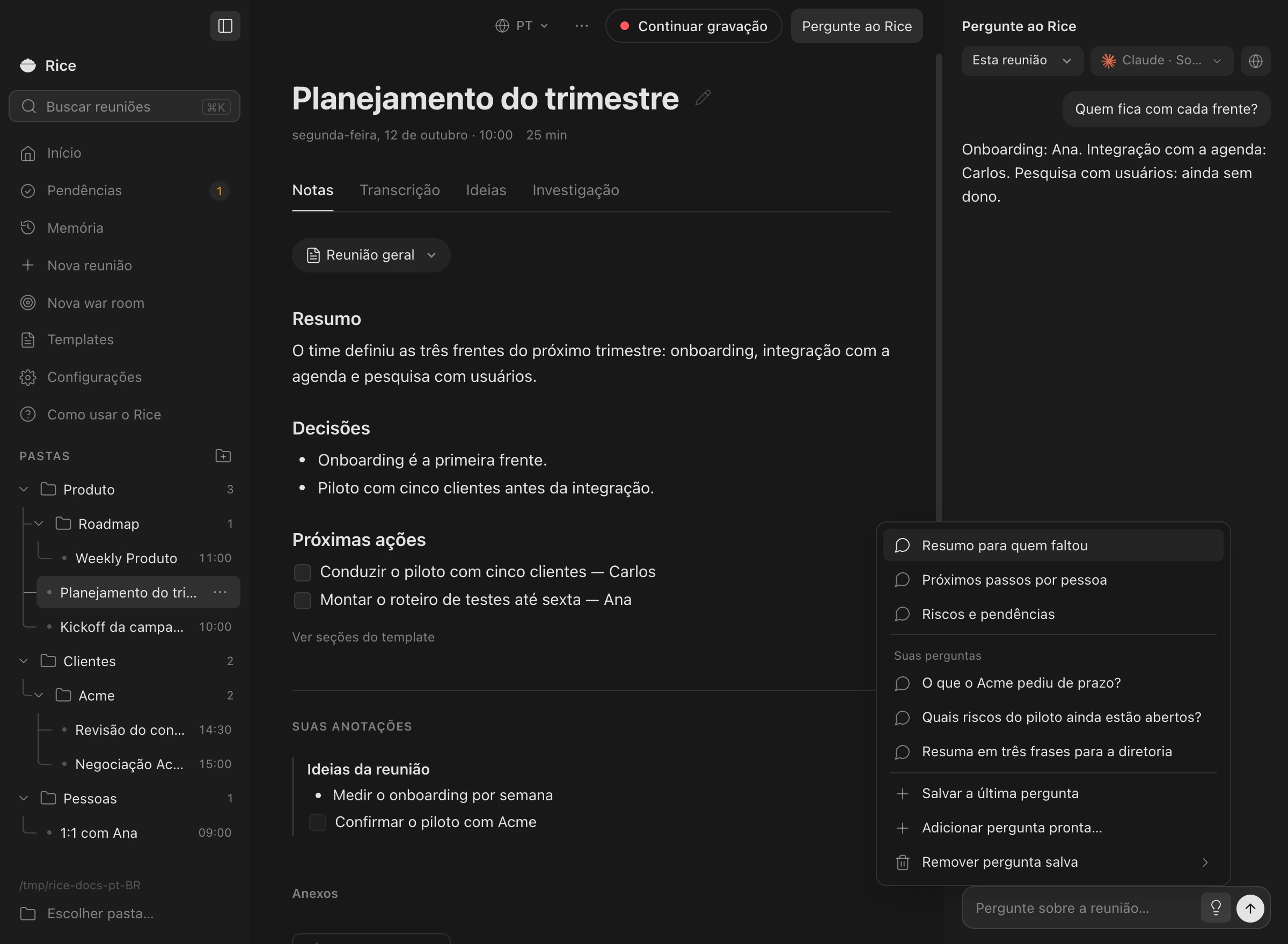 O menu de perguntas prontas aberto no chat, com as perguntas prontas, as da pessoa e as opções de salvar ou remover.